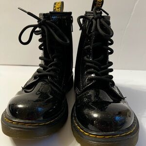 Dr Martens blk glitter combat boots, youth sz.US 2.